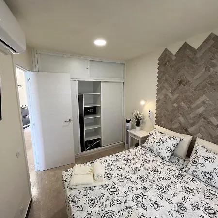 Apartman Sunrise - *